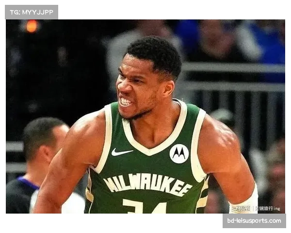 尼克·杨调侃雄鹿签字母哥兄弟团队助其开心